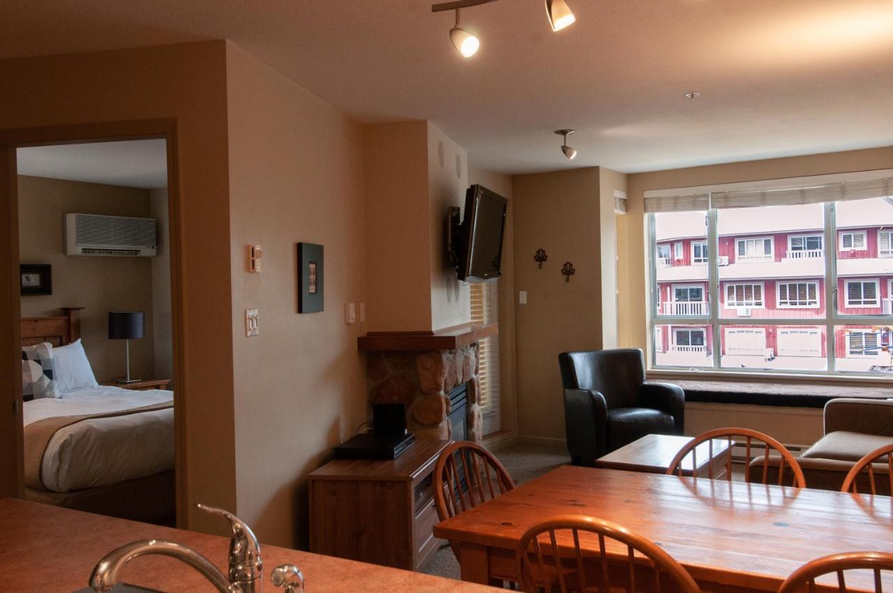 Town Plaza By Mountainview Accommodation Whistler Exterior foto