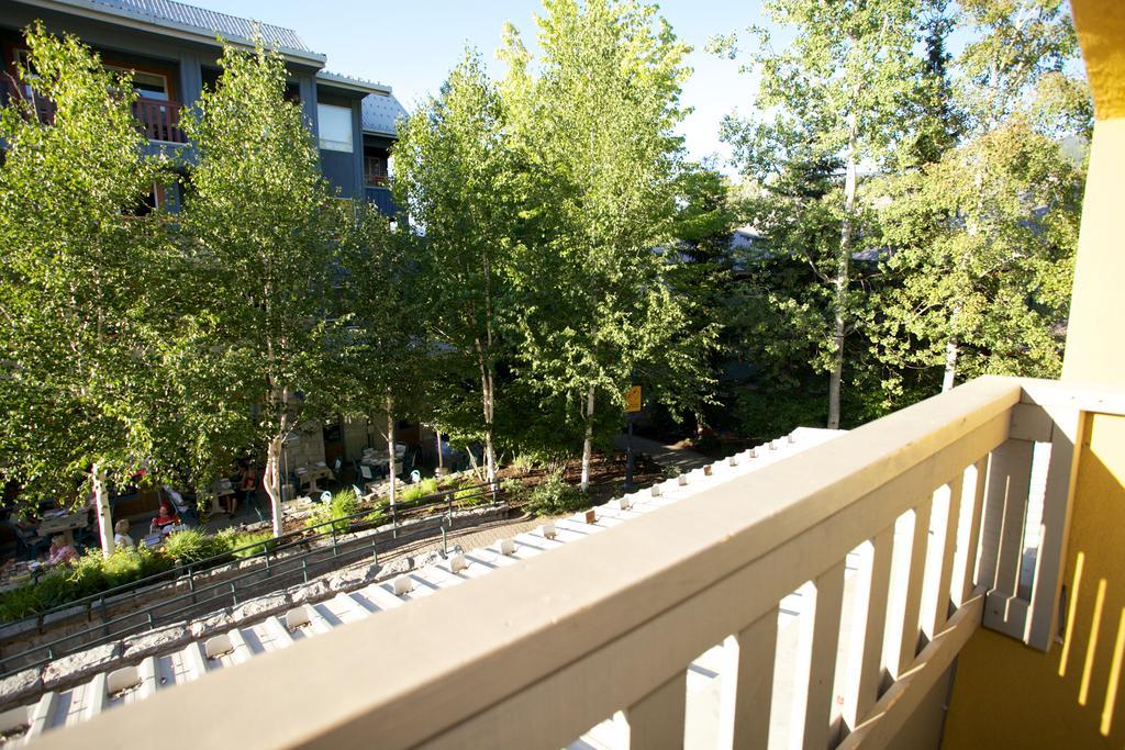 Town Plaza By Mountainview Accommodation Whistler Habitación foto
